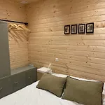 Petit Neuf Avec Jardin - La Montagne Sud Chalet Barcelonnette